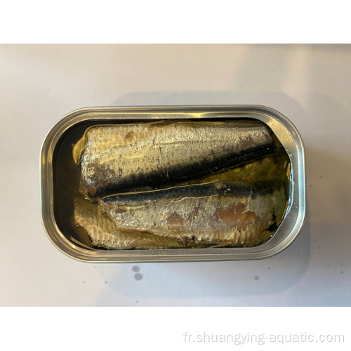 Sardines en conserve dans l&#39;huile végétale couvercle ouverte facile